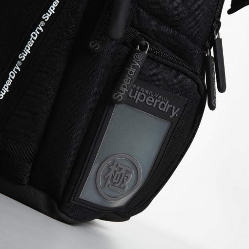 balo-superdry-hexline-tech-tarp-backpack-10