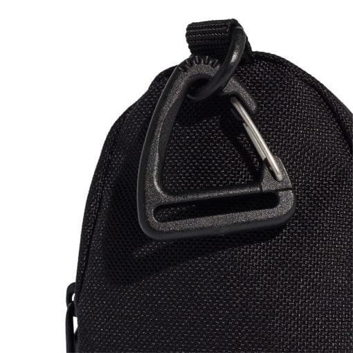 moc-khoa-balo-adidas-tiny-classic-duffel-bag-fu1112-6