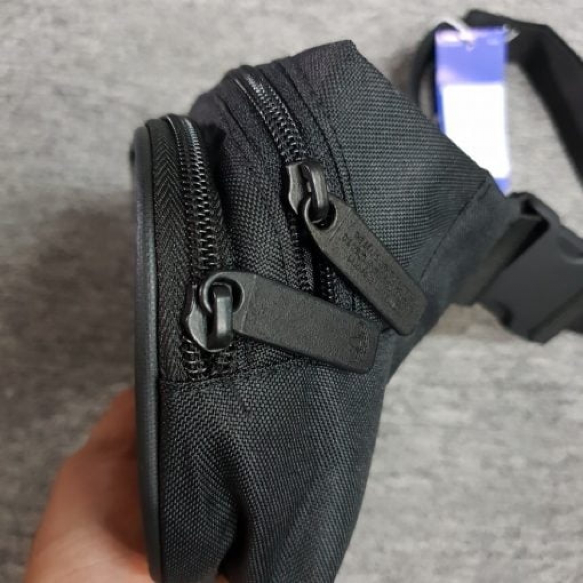 Túi bao tử đeo chéo Adidas